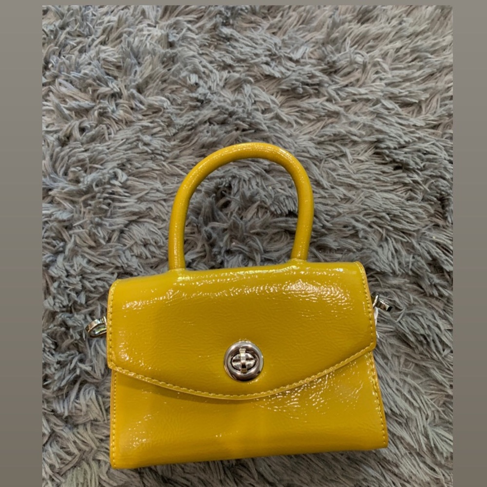 Urban outfitters mustard mini handbag - Picture 1 of 3